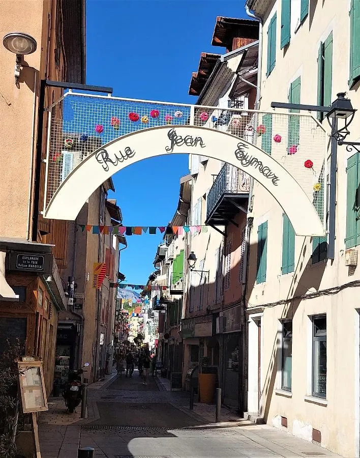 L'Escale Centre Historique De Gap Meuble De Tourisme Classe 3 Etoiles Apartment 0*,  France