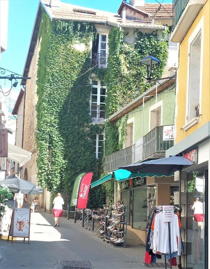 L'Escale Centre Historique De Gap Meuble De Tourisme Classe 3 Etoiles Apartment